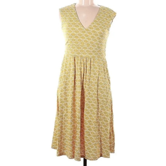 Boden Casual Dress - Midi V Neck Sleeveless: Yellow Dresses - Women's Size 22 L - Picture 7 of 8